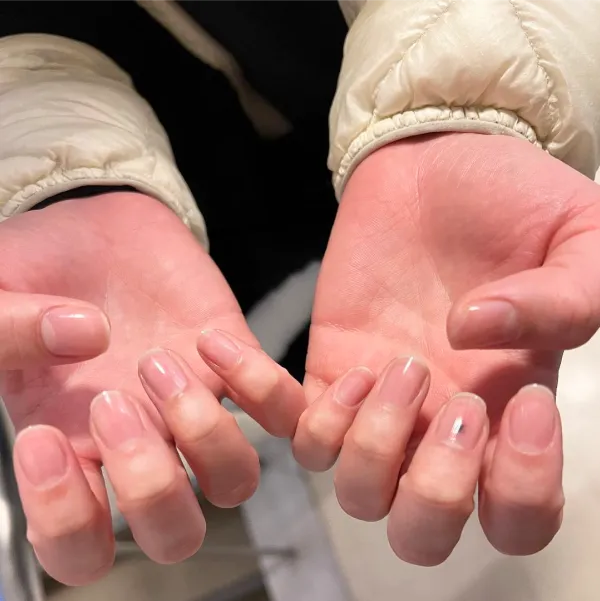 清潔に整えられた爪